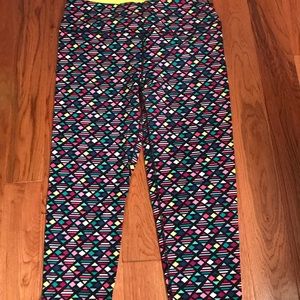 Knockout high rise capris work out pants